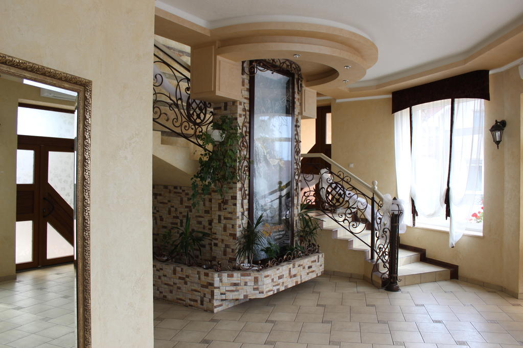 Pid Yavorom Hotel Drogomirchany Buitenkant foto