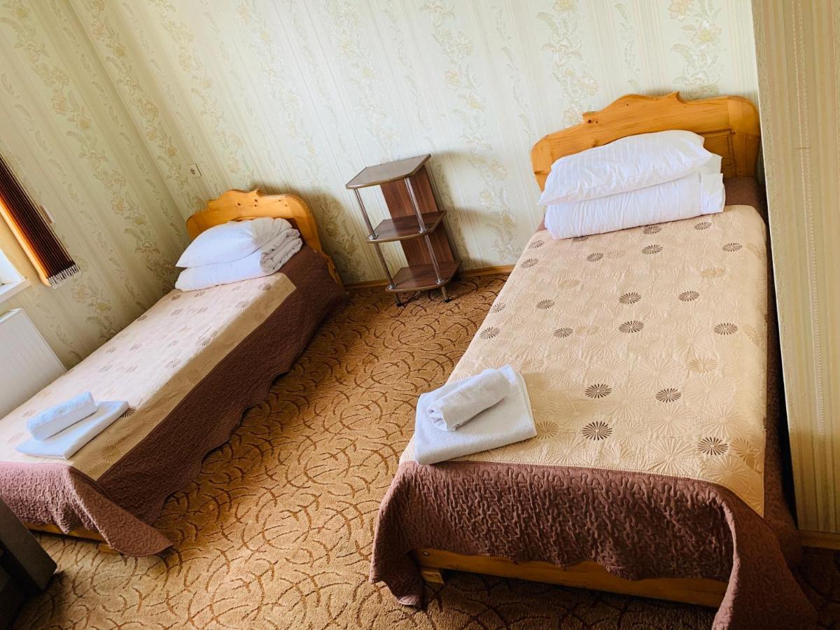 Pid Yavorom Hotel Drogomirchany Buitenkant foto